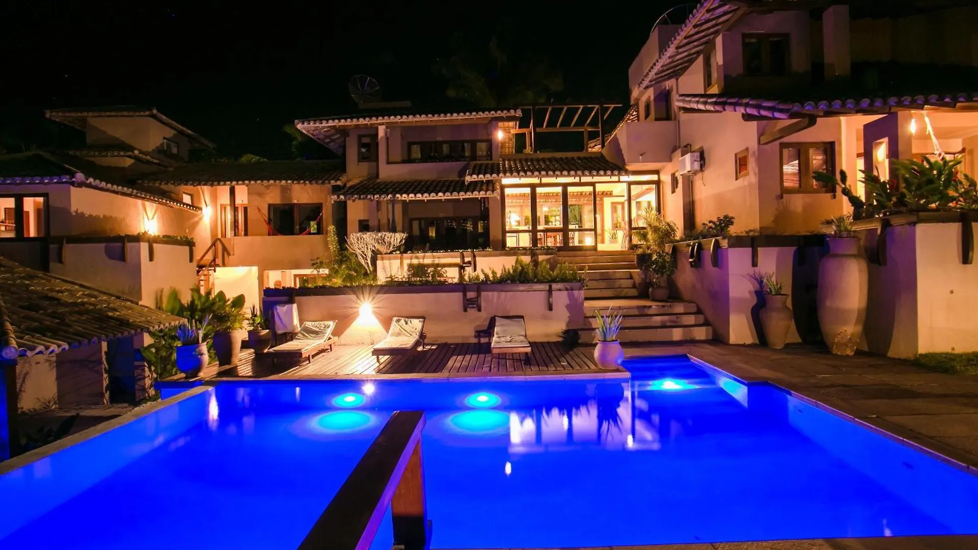 Baixu Village Porto Seguro Hotel
